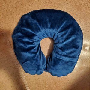 New, neck/travel pillow with removable, washable cover